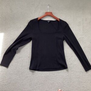 Saint and Sofia Sloan Ribbed Top 10